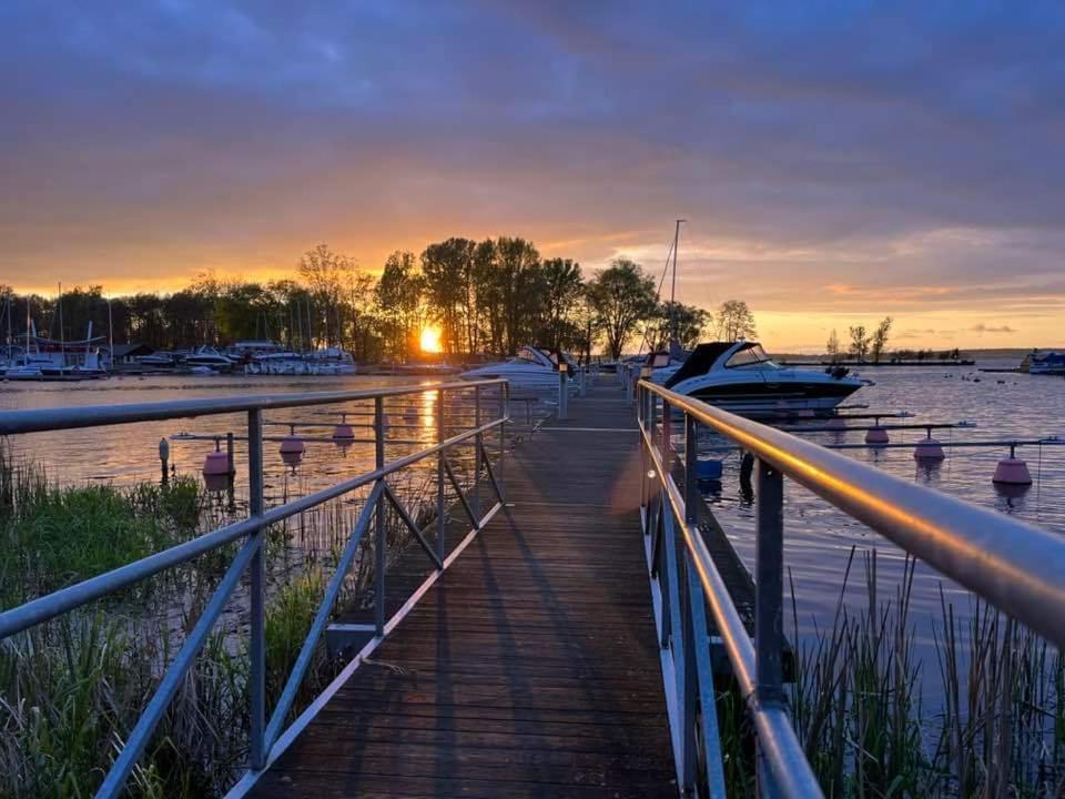 Domki Nad Zalewem Nieporet Luaran gambar